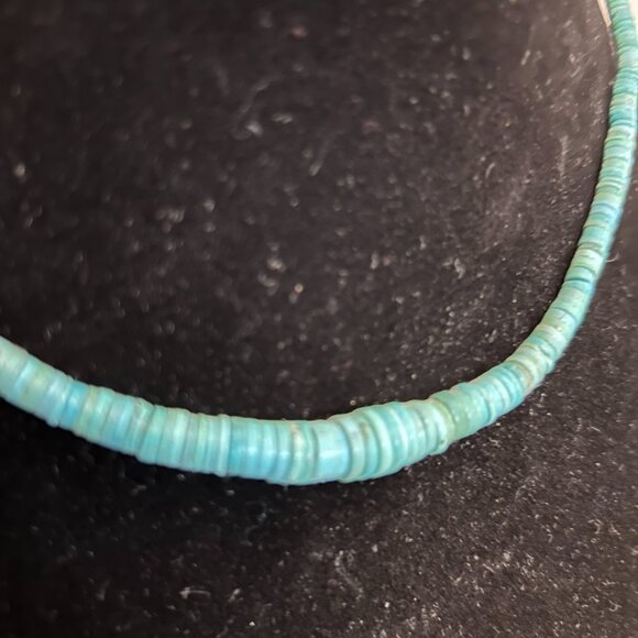 Turquoise necklace with sterling silver clasp 16" - Picture 3 of 5